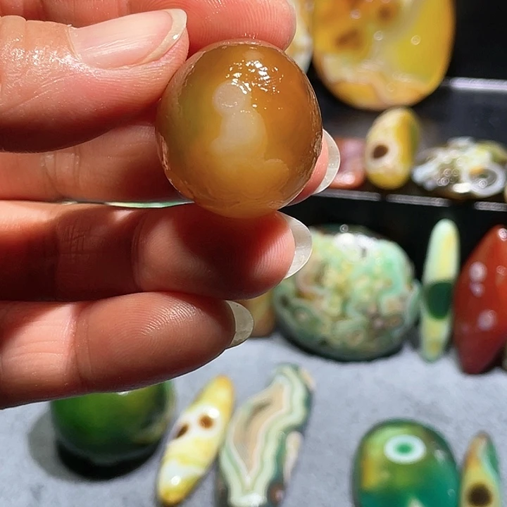 珠宝奇石玛瑙未镶嵌启*键