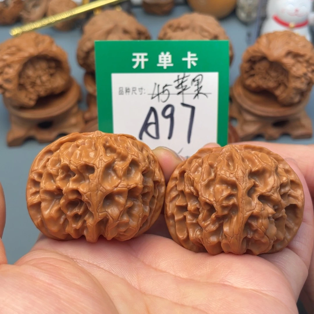 吊坠桃核文玩核桃