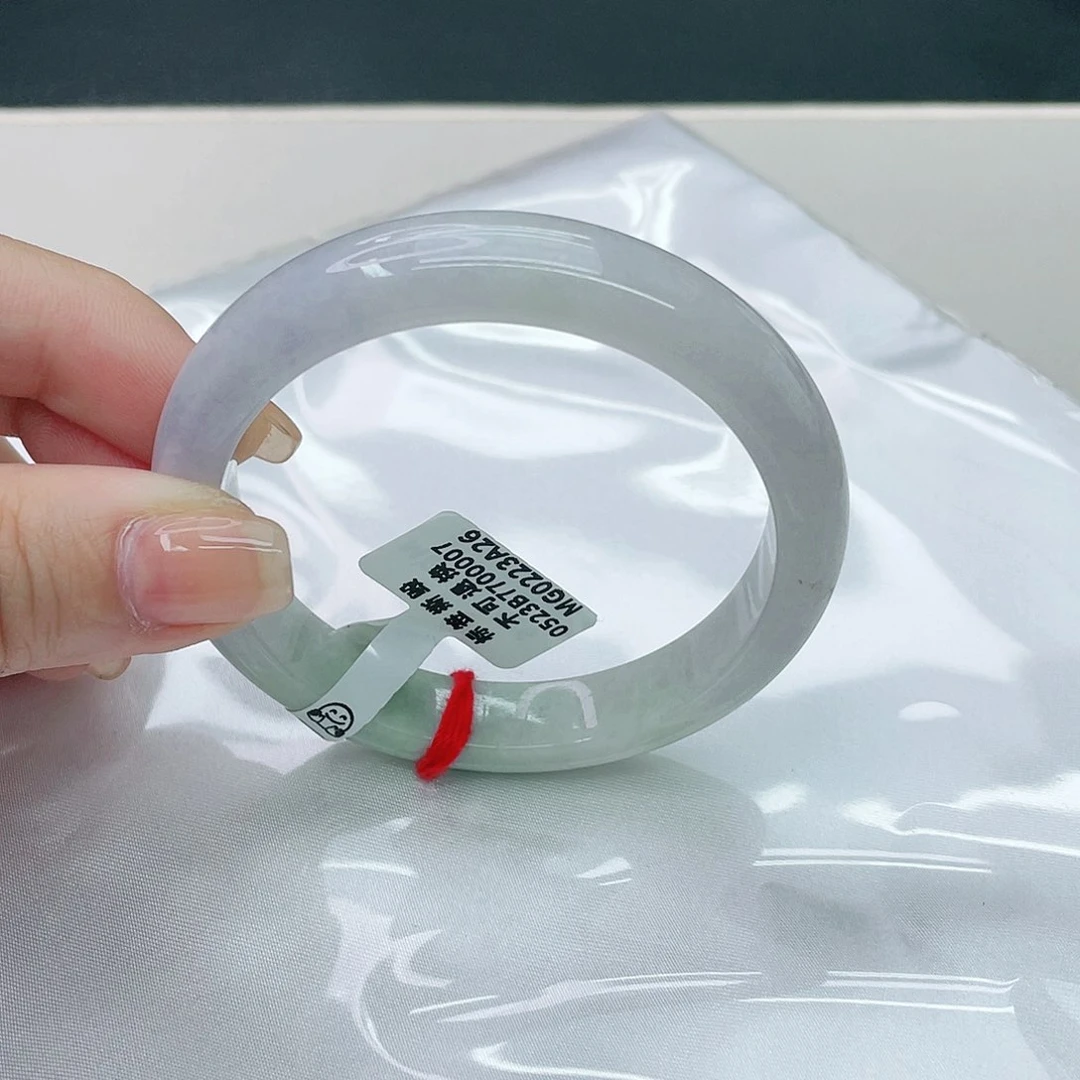 翡翠手镯未镶嵌正57