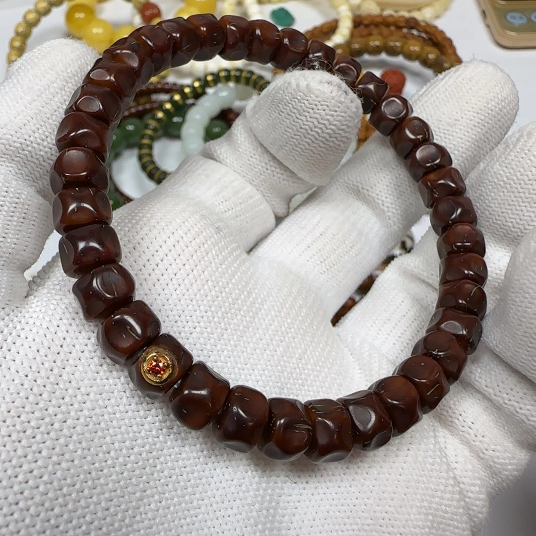 紫金鼠吊坠手串一条