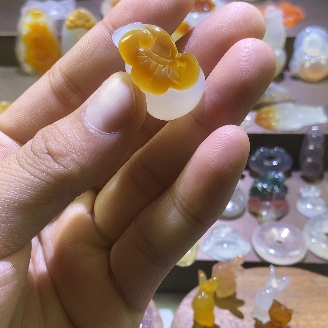 熹***胭玛瑙/玉髓未镶嵌颈饰