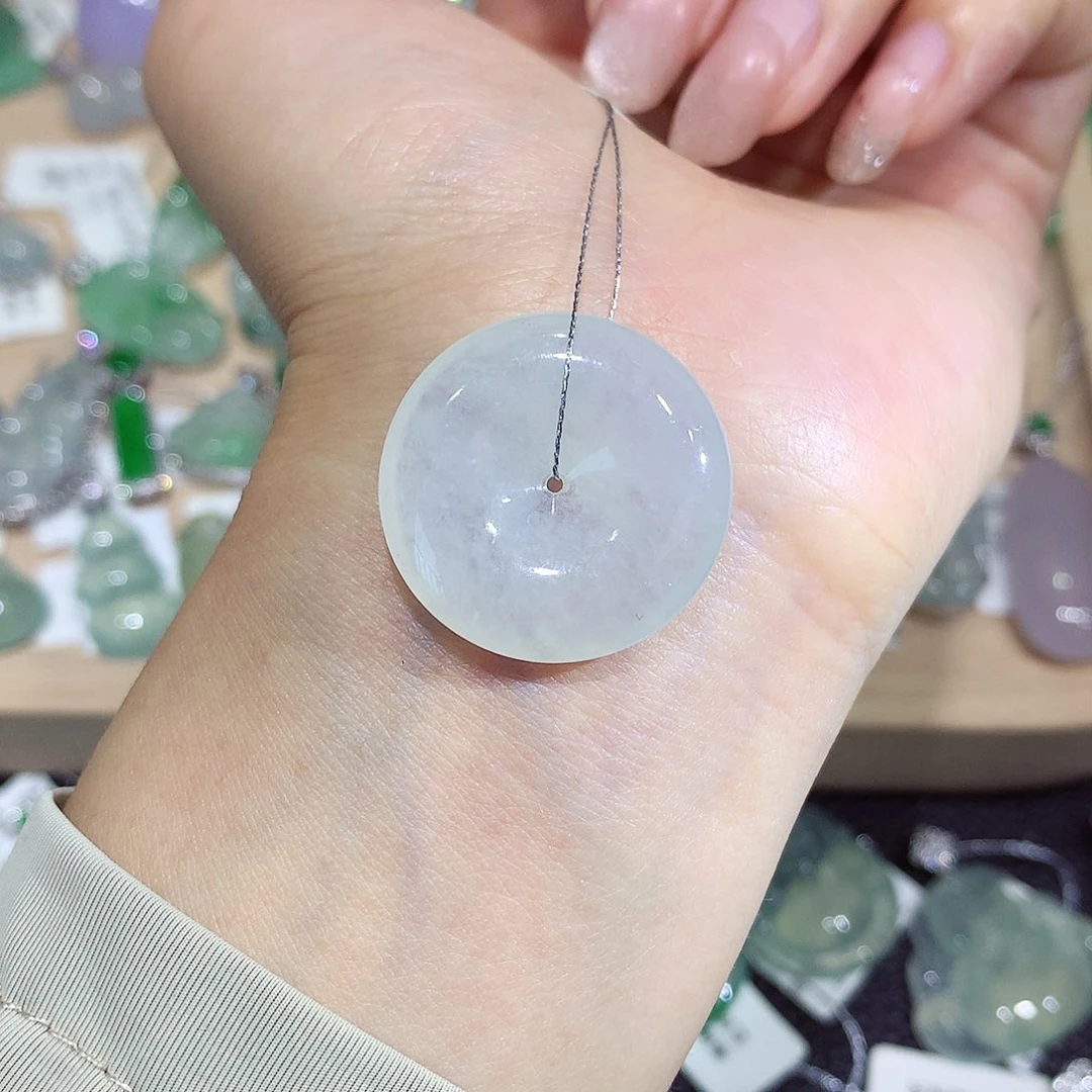 翡翠未镶嵌颈饰扣子