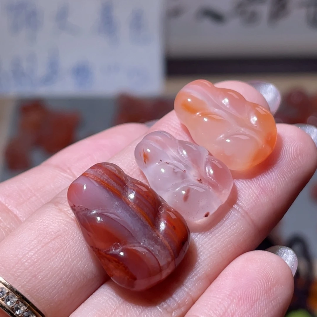 南红玛瑙未镶嵌挂件8776