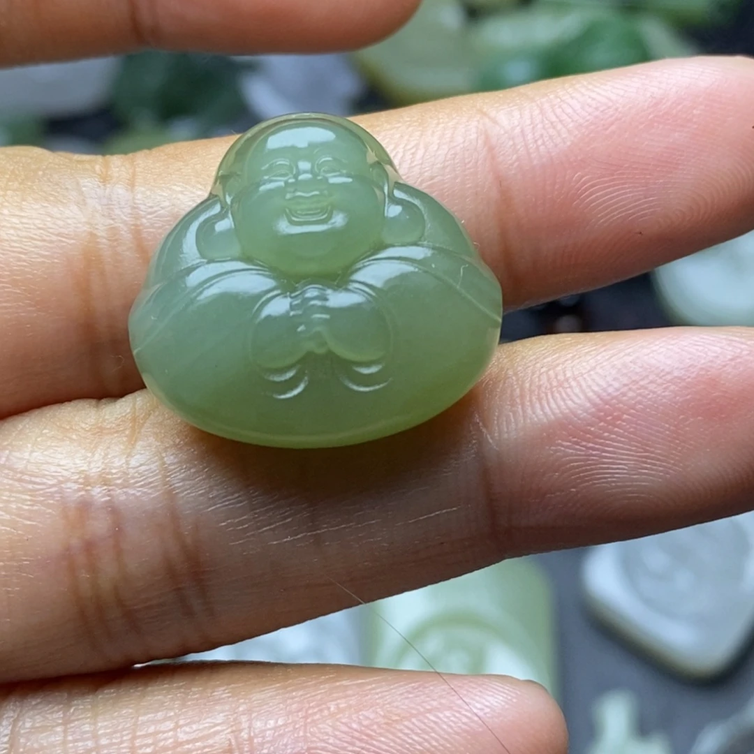 *****和田玉未镶嵌颈饰