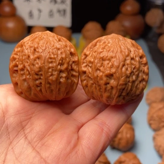 文玩核桃吊坠铁锤原桩3837 39.5克