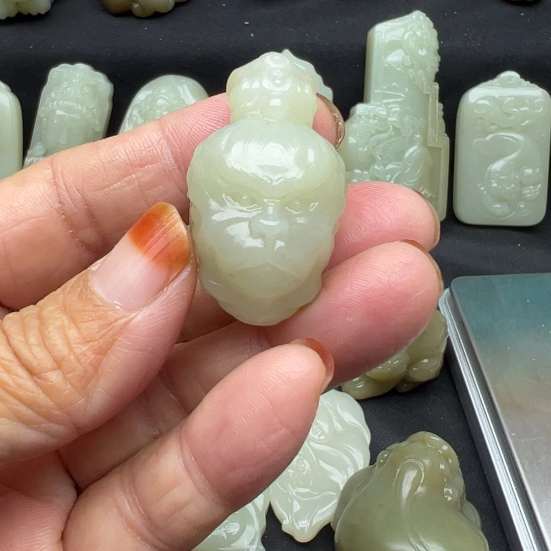 和田玉（糖玉）未镶嵌颈饰