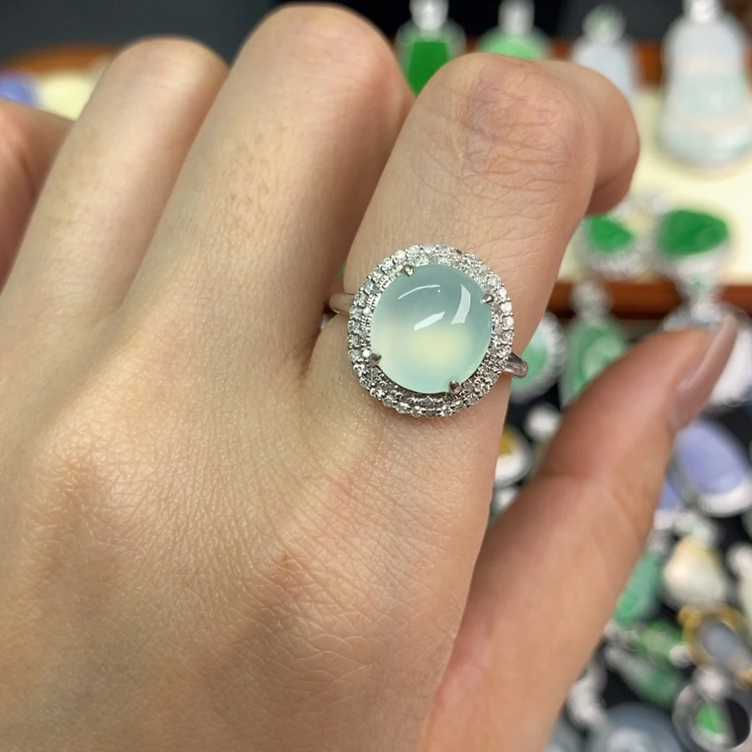 翡翠18K金镶嵌颈饰A货翡翠