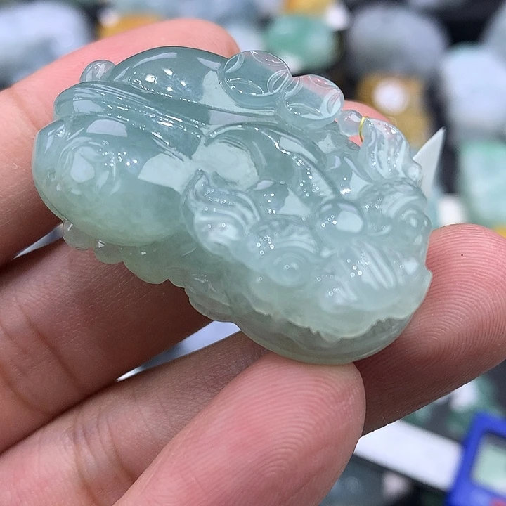 翡翠未镶嵌颈饰天然缅甸翡翠貔貅吊坠