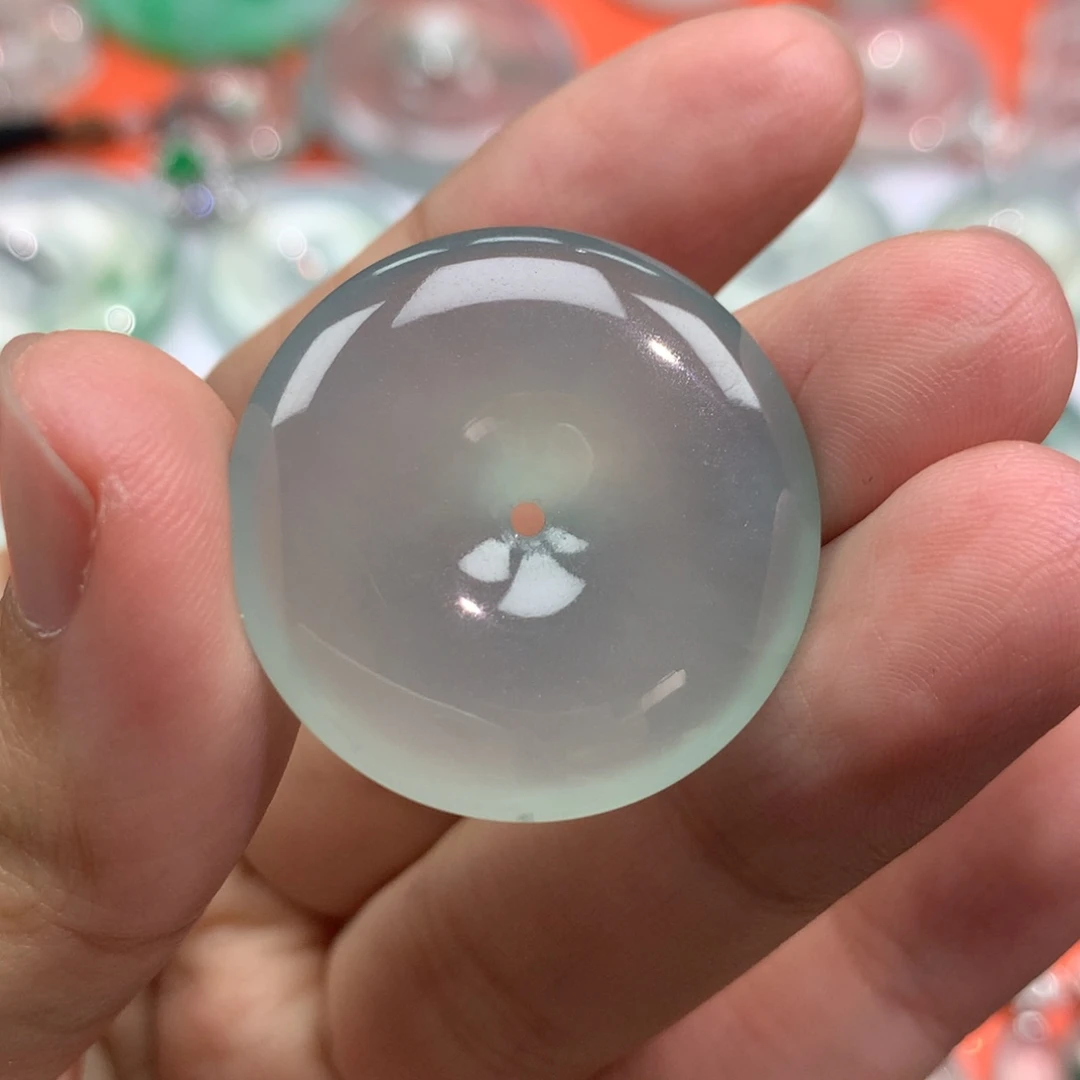 翡翠未镶嵌颈饰32