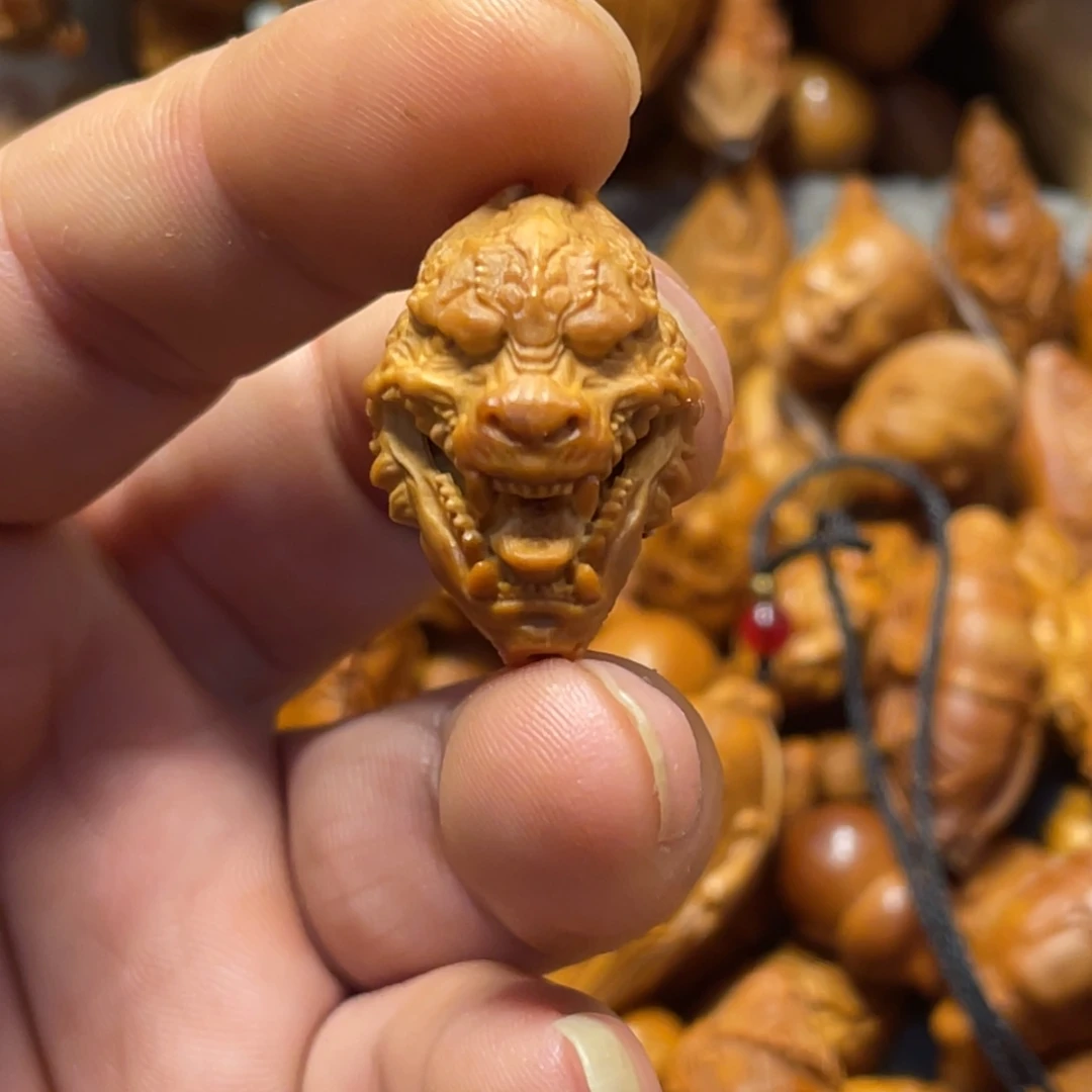 橄榄核手串/手链龙三通406