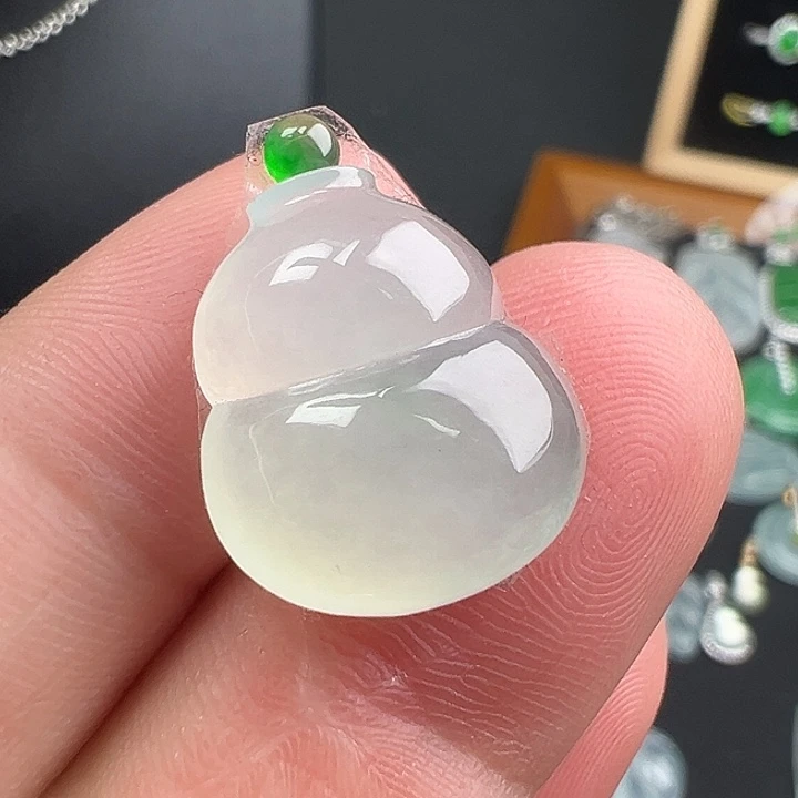 翡翠未镶嵌颈饰葫芦17.5
