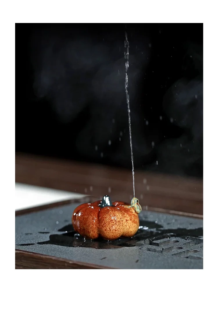 水一方甄选 宜兴手工紫砂茶宠个性创意可养手工茶玩喷水青蛙南瓜