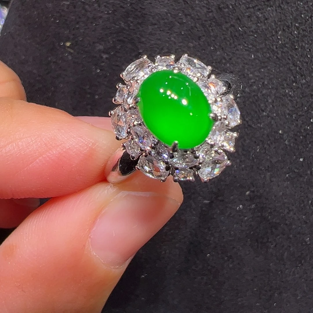 翡翠18K金镶嵌戒指