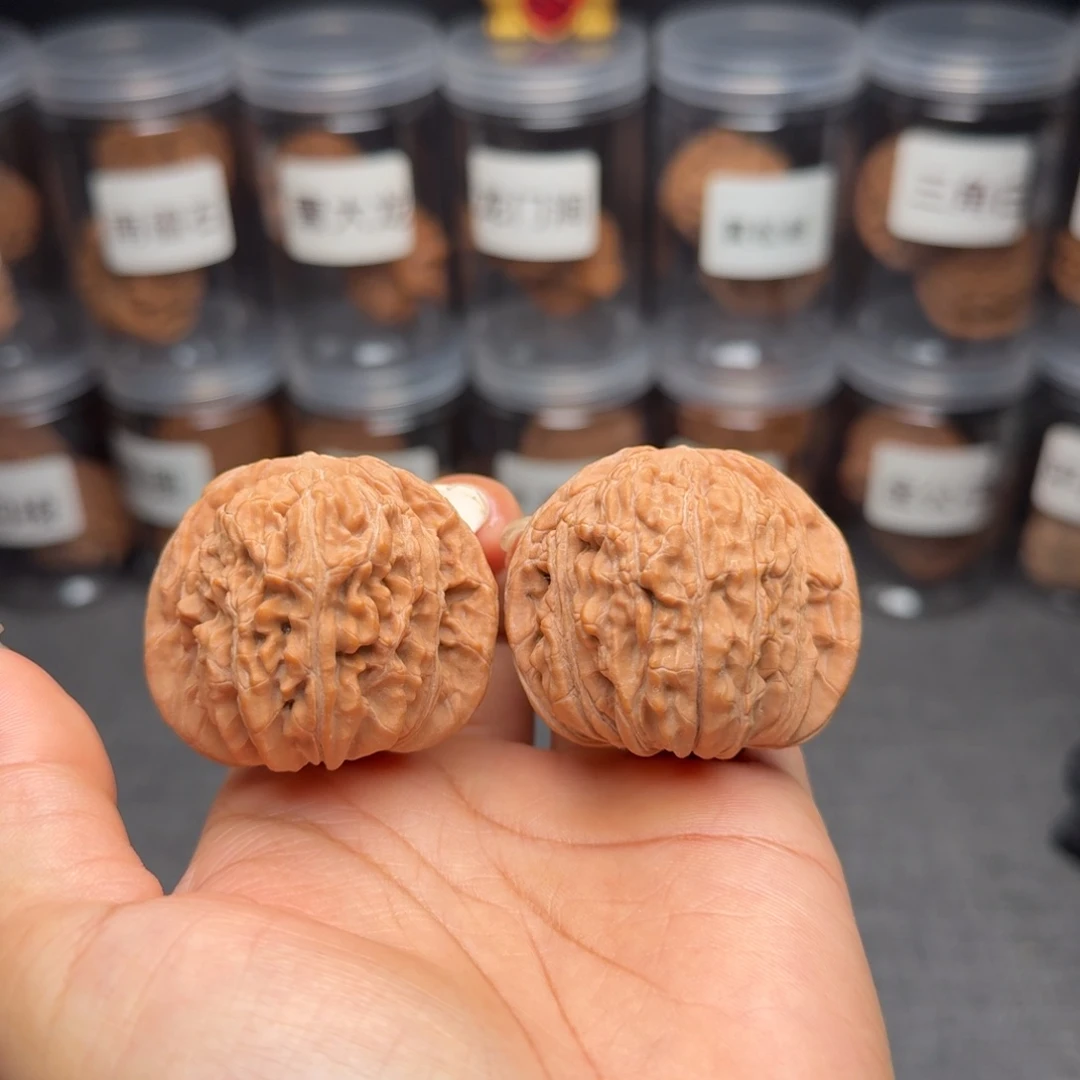 文玩核桃把件山地楼