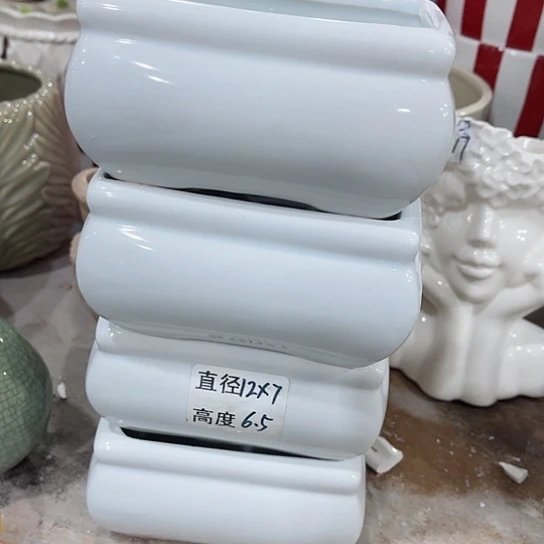 多绿植陶瓷花盆9.9包邮，有孔