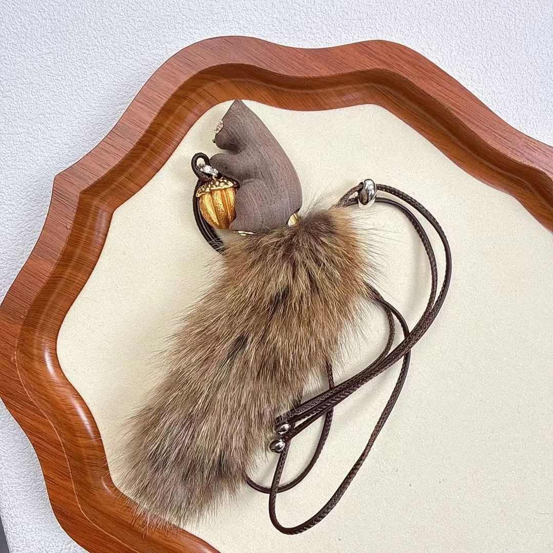 非金属合成锆石耳饰 毛尾巴松鼠毛衣链