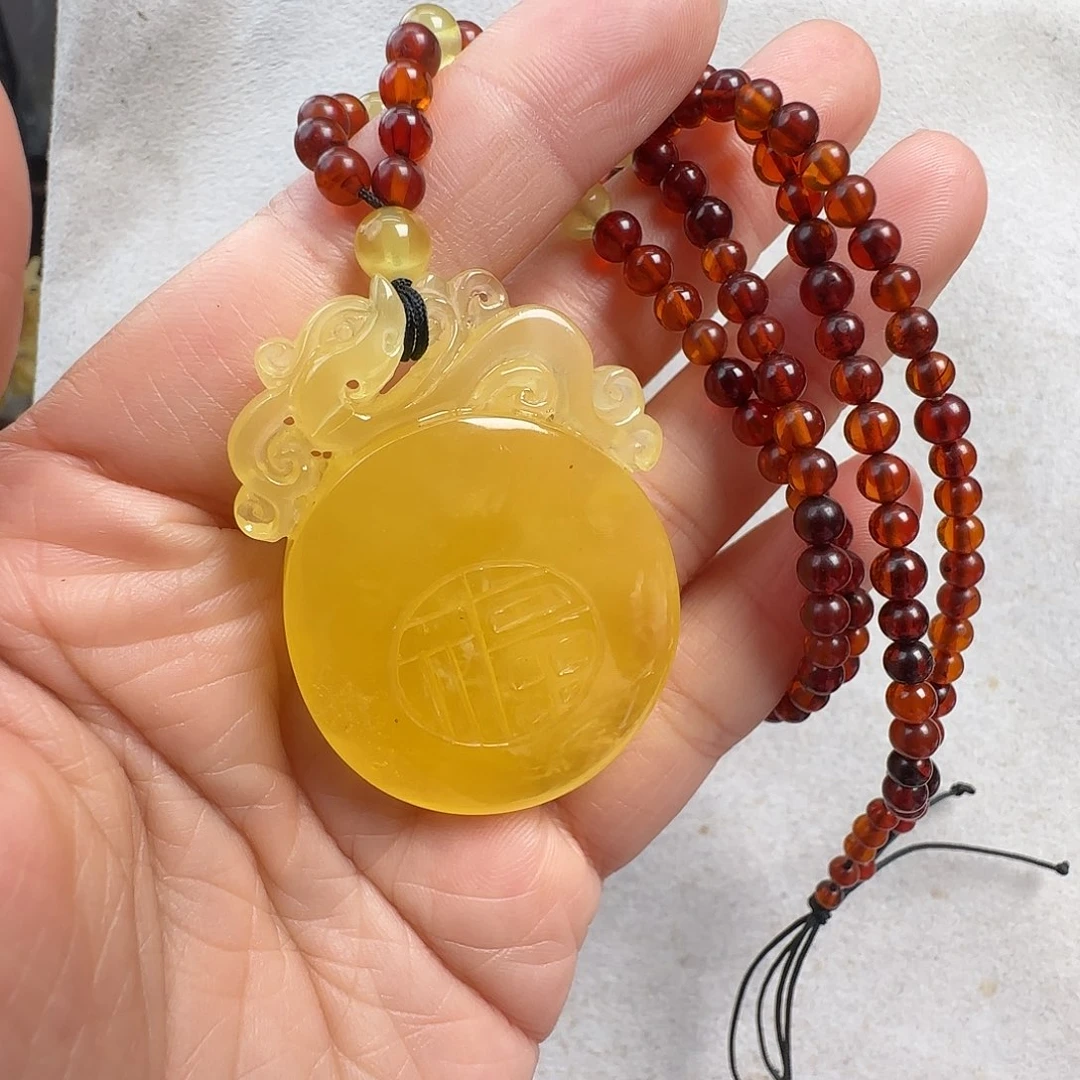 蜜蜡未镶嵌珠宝奇石