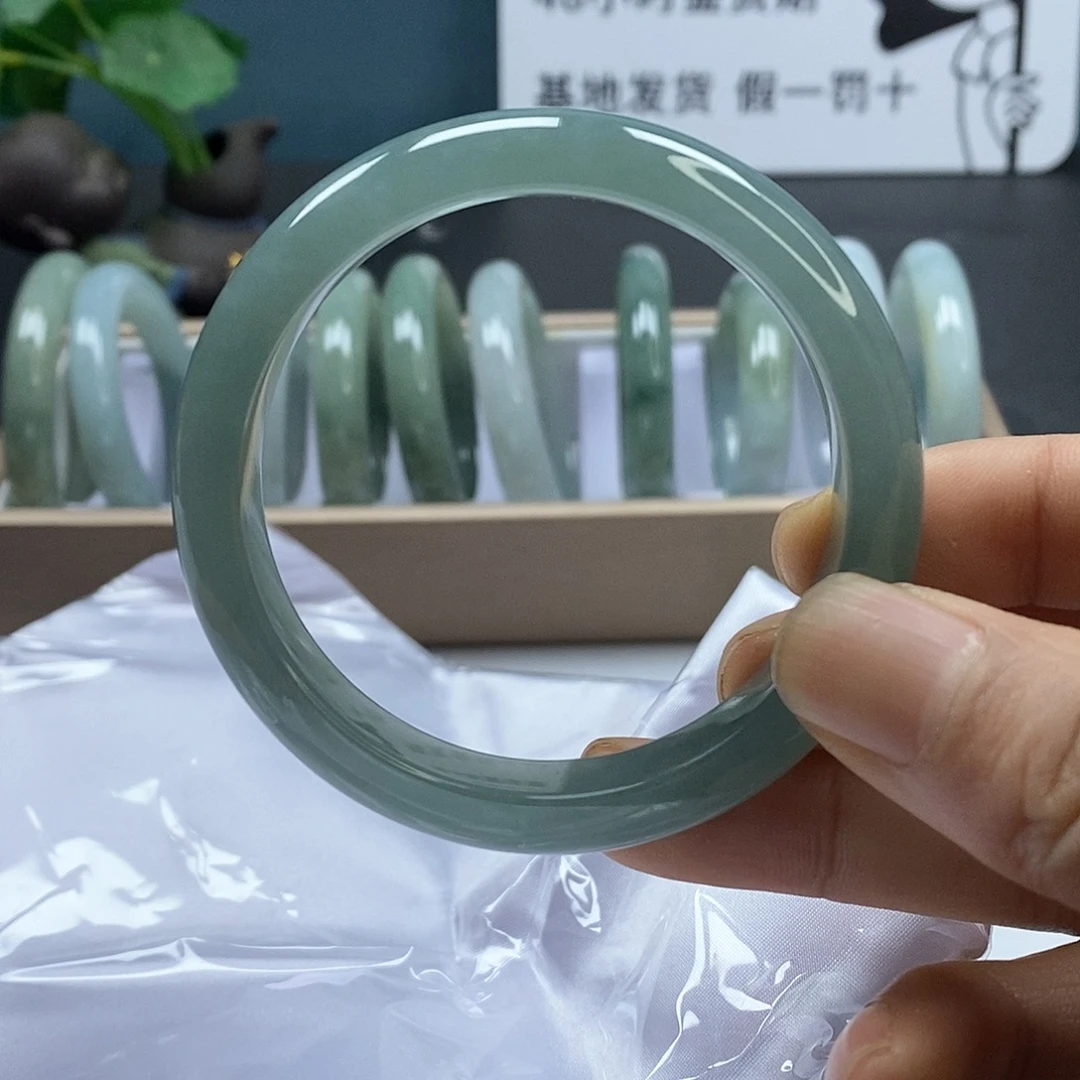 翡翠未镶嵌手镯翡翠手镯