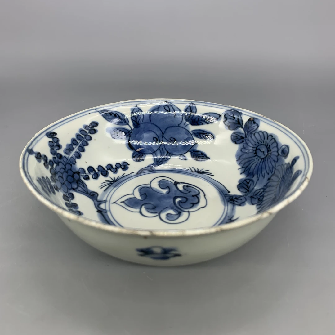 42509046*明天启青花花果纹卧足碗/瓷器四/江苏省文物总店/MM