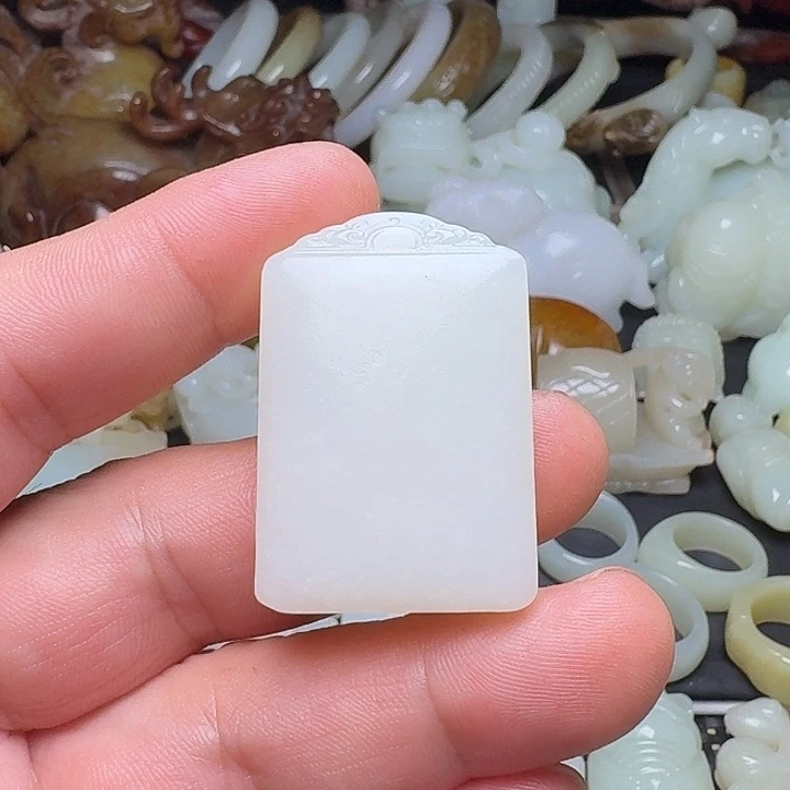 情***调未镶嵌和田玉挂件