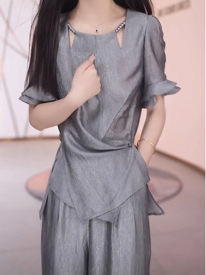 爆款冰丝绉穿搭一整套女2025夏季薄款显瘦上衣两件套休闲阔腿裤