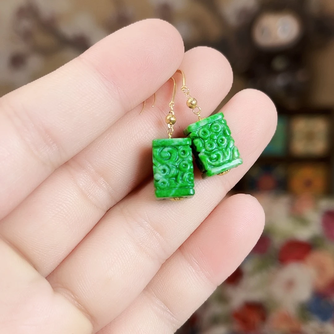 翡翠18K金镶嵌颈饰耳饰