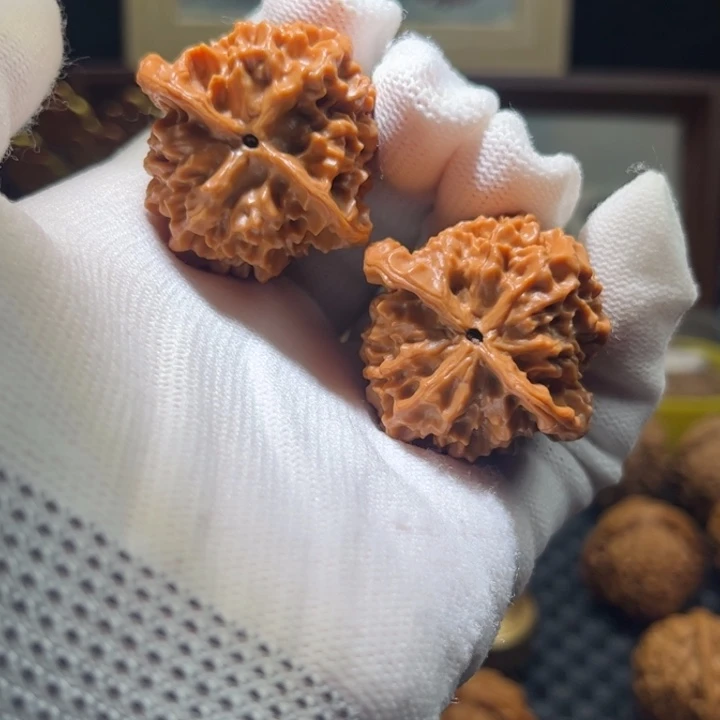 文玩核桃吊坠玄月37