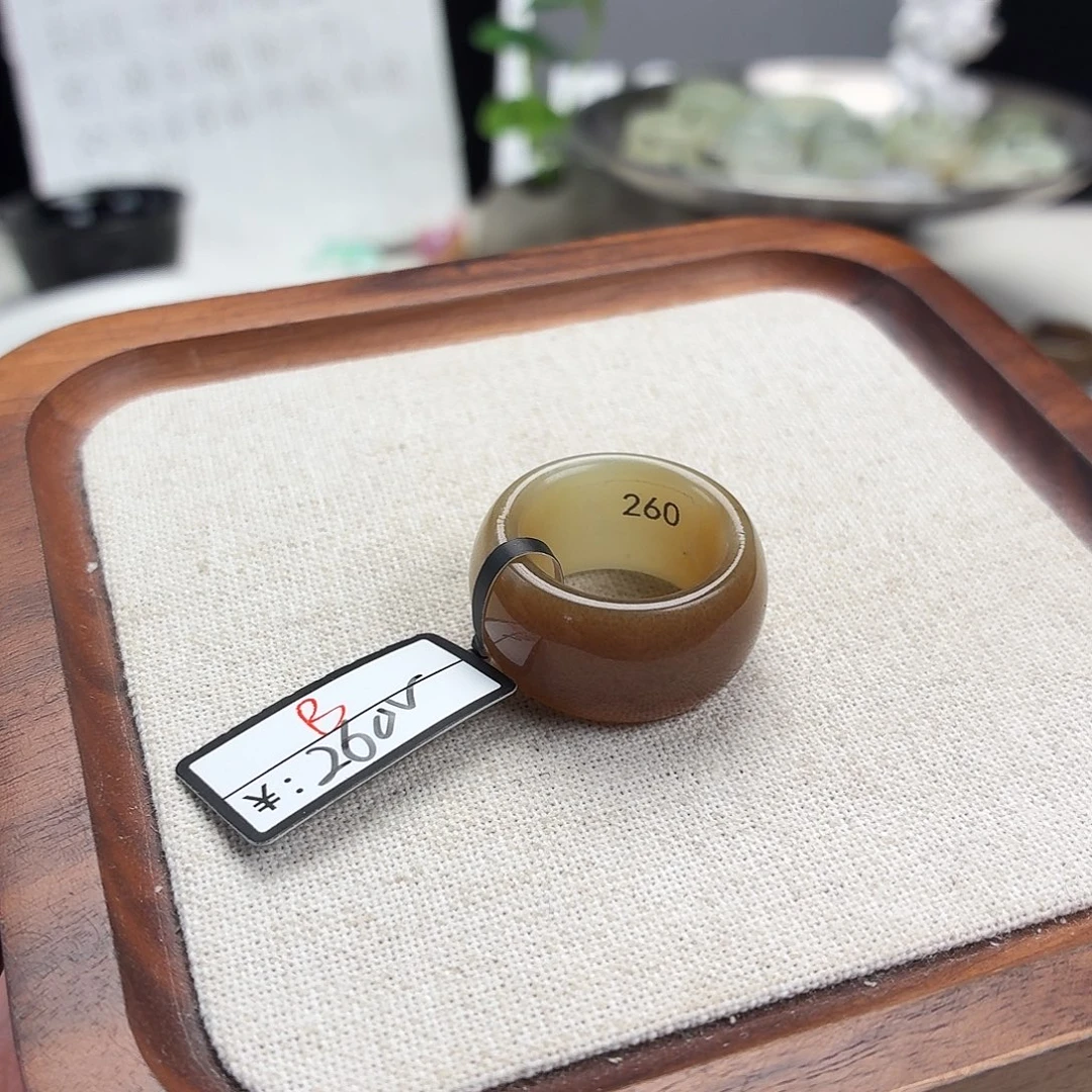 未镶嵌戒圈和田玉F21一口奶糖墩墩16.2不退换