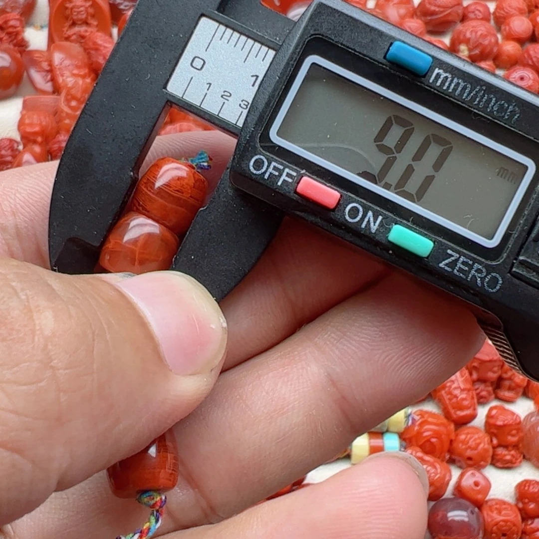 南红玛瑙配饰未镶嵌