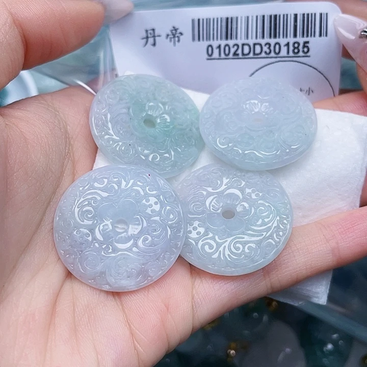 吊坠(不含链)未镶嵌翡翠福**照