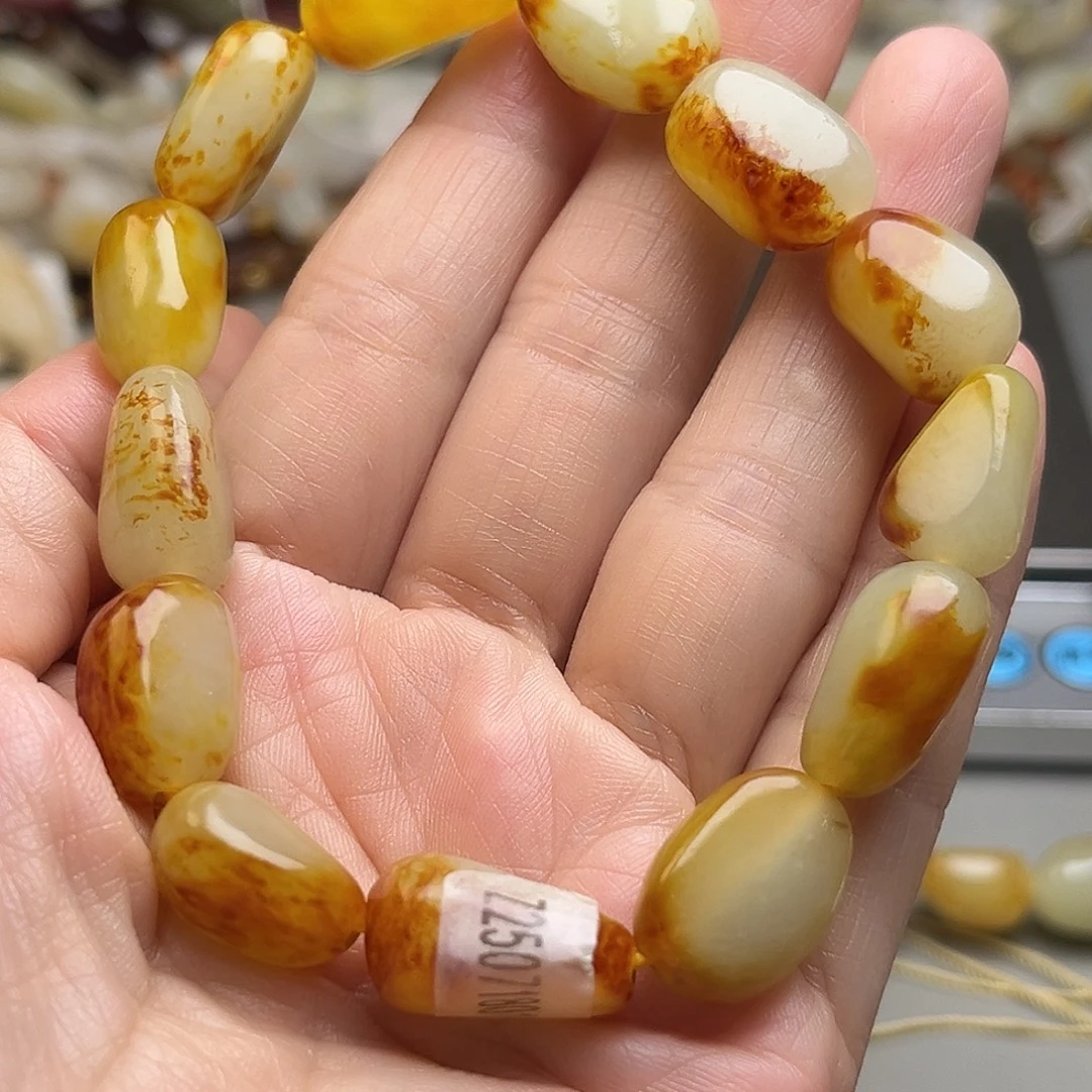 向***上手链未镶嵌和田玉