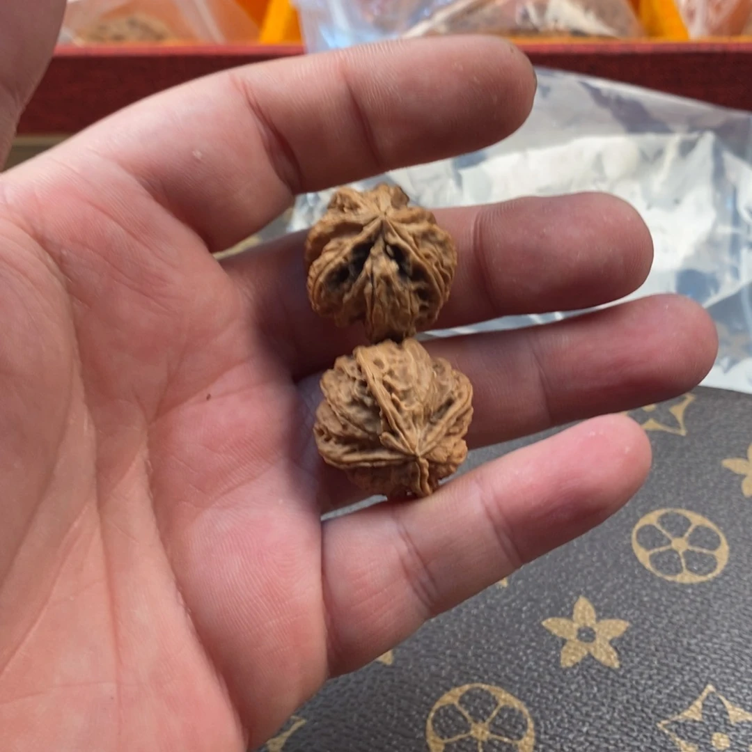 文玩核桃吊坠文玩核桃