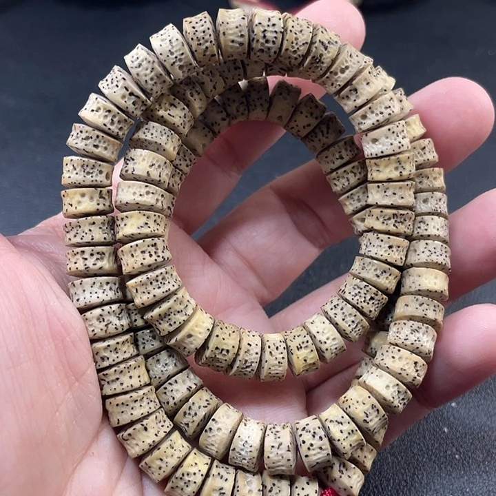 星月菩提吊坠雕刻星嘎8.5，120颗