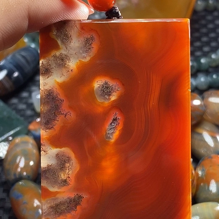 未镶嵌颈饰玛瑙/玉髓