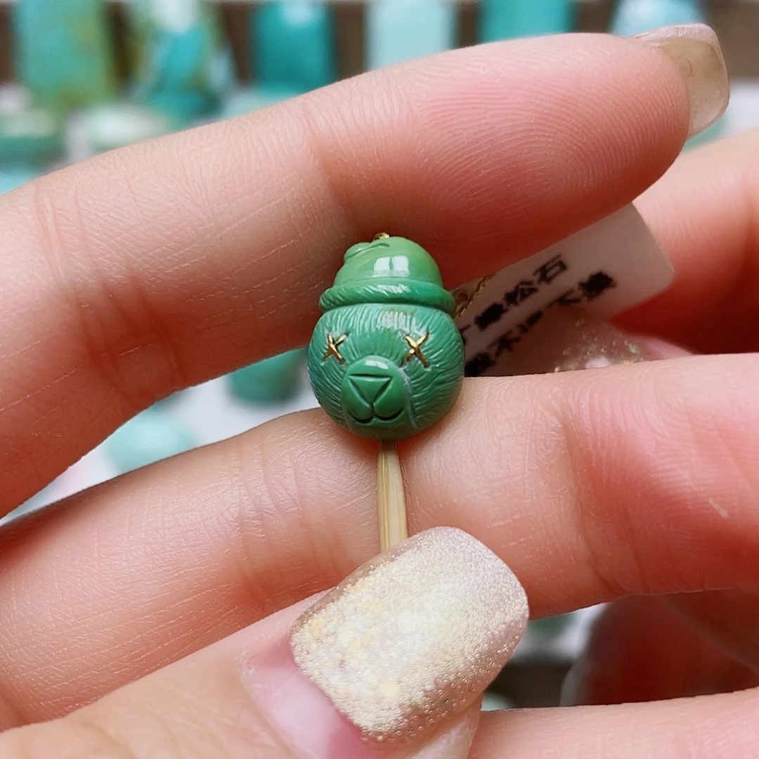 绿松石未镶嵌珠宝奇石