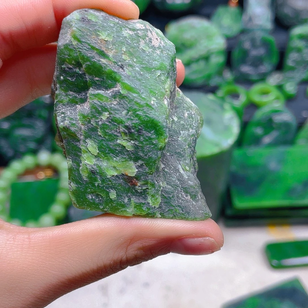 和田玉（碧玉）未镶嵌珠宝奇石