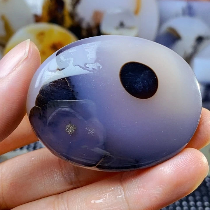 玛瑙/玉髓未镶嵌珠宝半成品