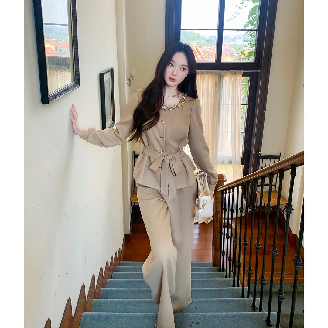 GERTCOREL2025新款秋季法式轻奢重工钉钻外套长裤流行卡其套装女