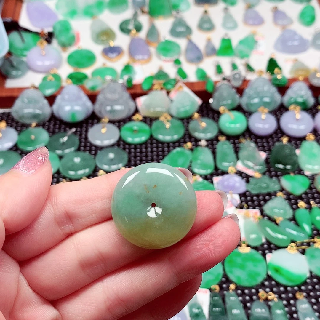 翡翠未镶嵌颈饰天然翡翠A货