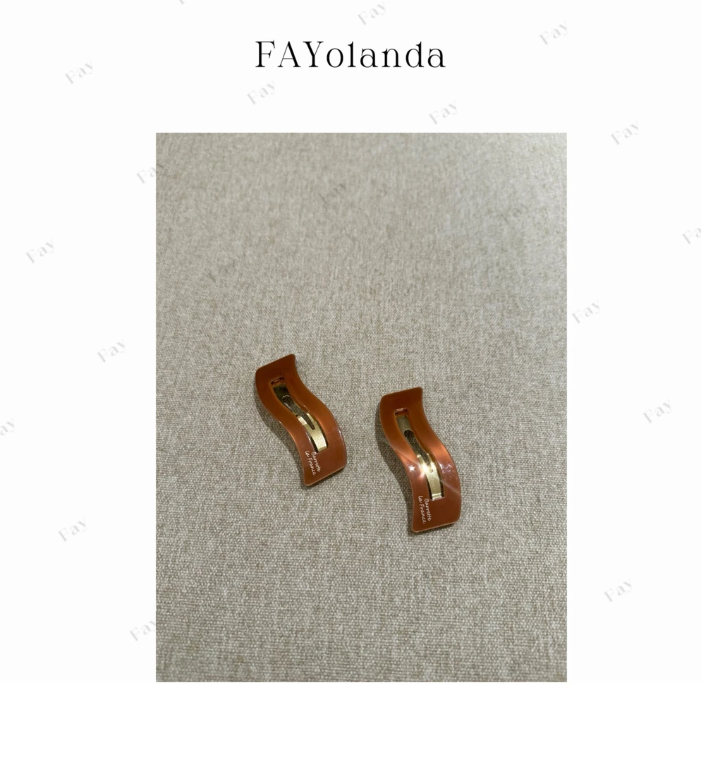 FAY｜咖色发夹（1H03673）