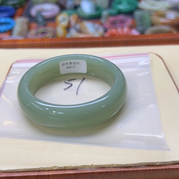 未镶嵌手镯石英质玉释*57