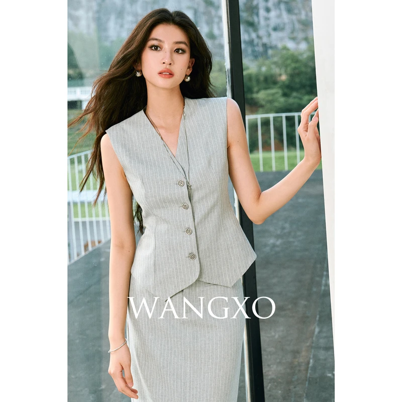 WANGXO  灰色条纹无袖西装马甲半裙套装231370Y