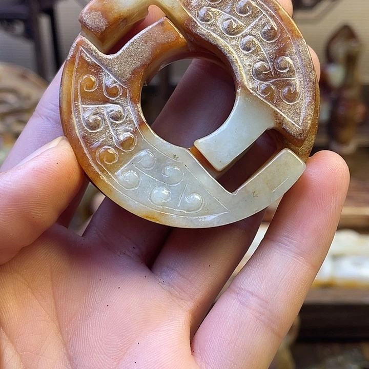 用***1和田玉（糖玉）未镶嵌挂件