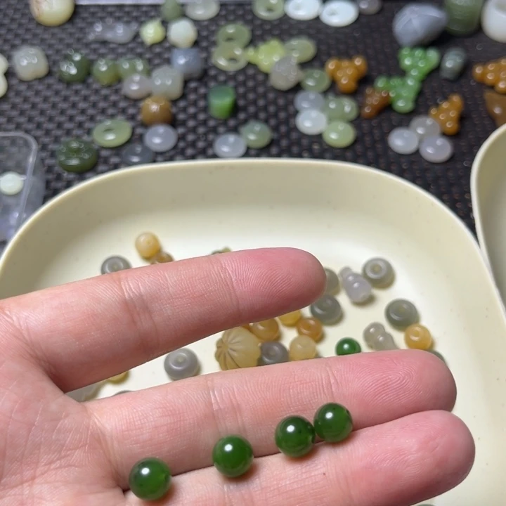 手链未镶嵌和田玉（碧玉）欣