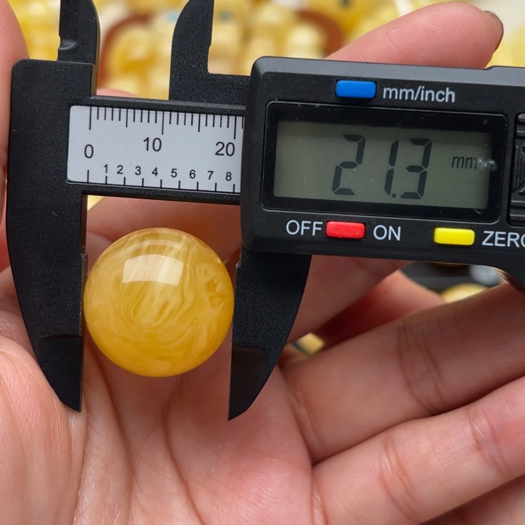 ·***·琥珀未镶嵌裸石蜜蜡圆珠微瑕笑