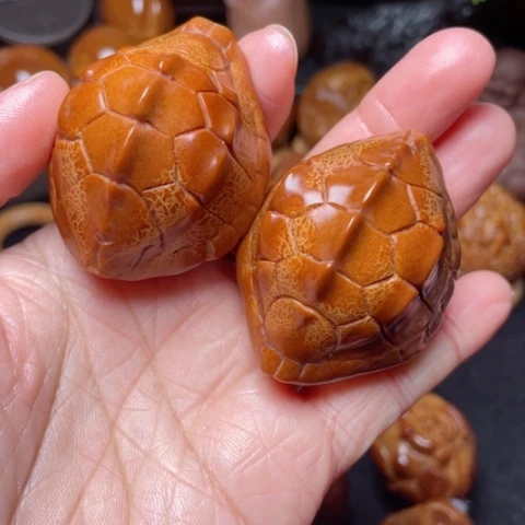 【闪购商品】手串/手链橄榄核41左右龙脊富甲手球