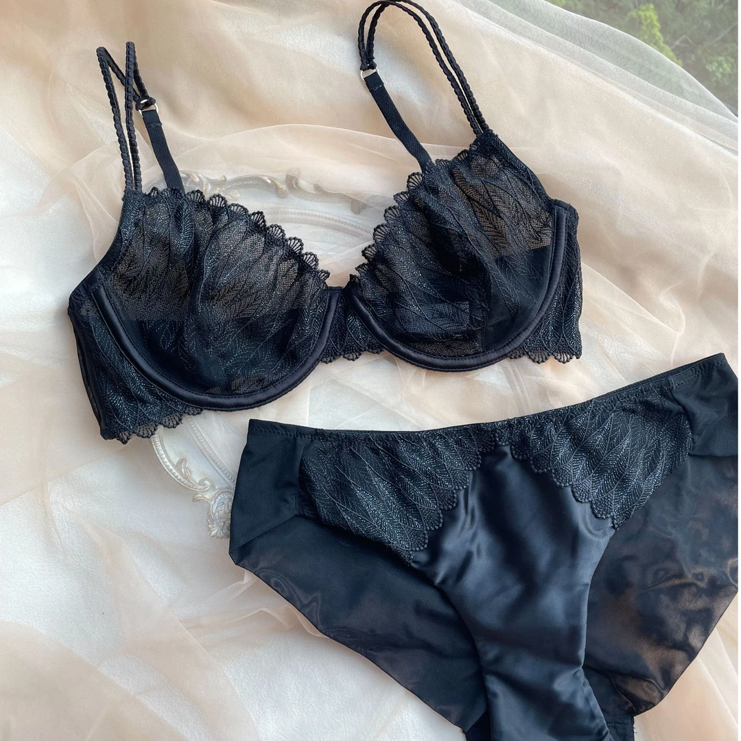 KL 9045微闪羽翼刺绣蕾丝性感舒适透气轻薄大胸显小法式内衣