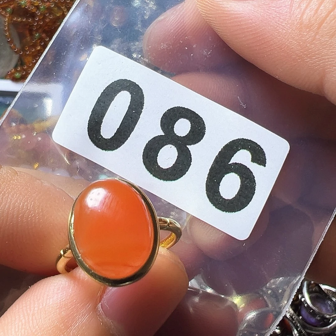 南红玛瑙戒指未镶嵌