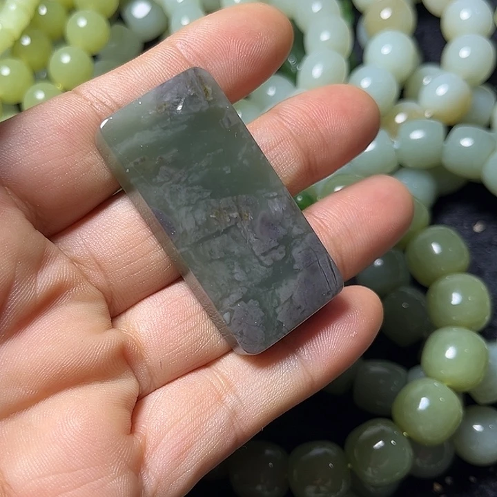 和田玉未镶嵌手串