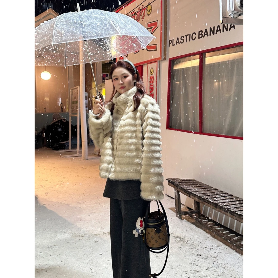 楠序【雪松恋人】乔乔微胖女装 2025冬季加厚保暖毛毛外套女YZ38119